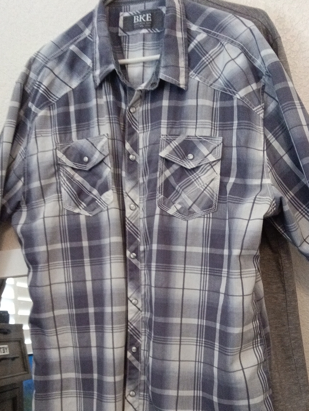 BKE Men’s Blue and White Plaid Button-Down Shirt